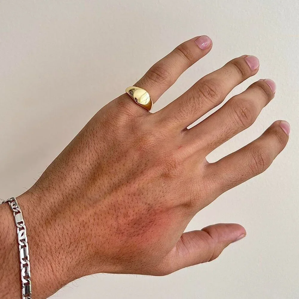 vintage gold signet oval ring